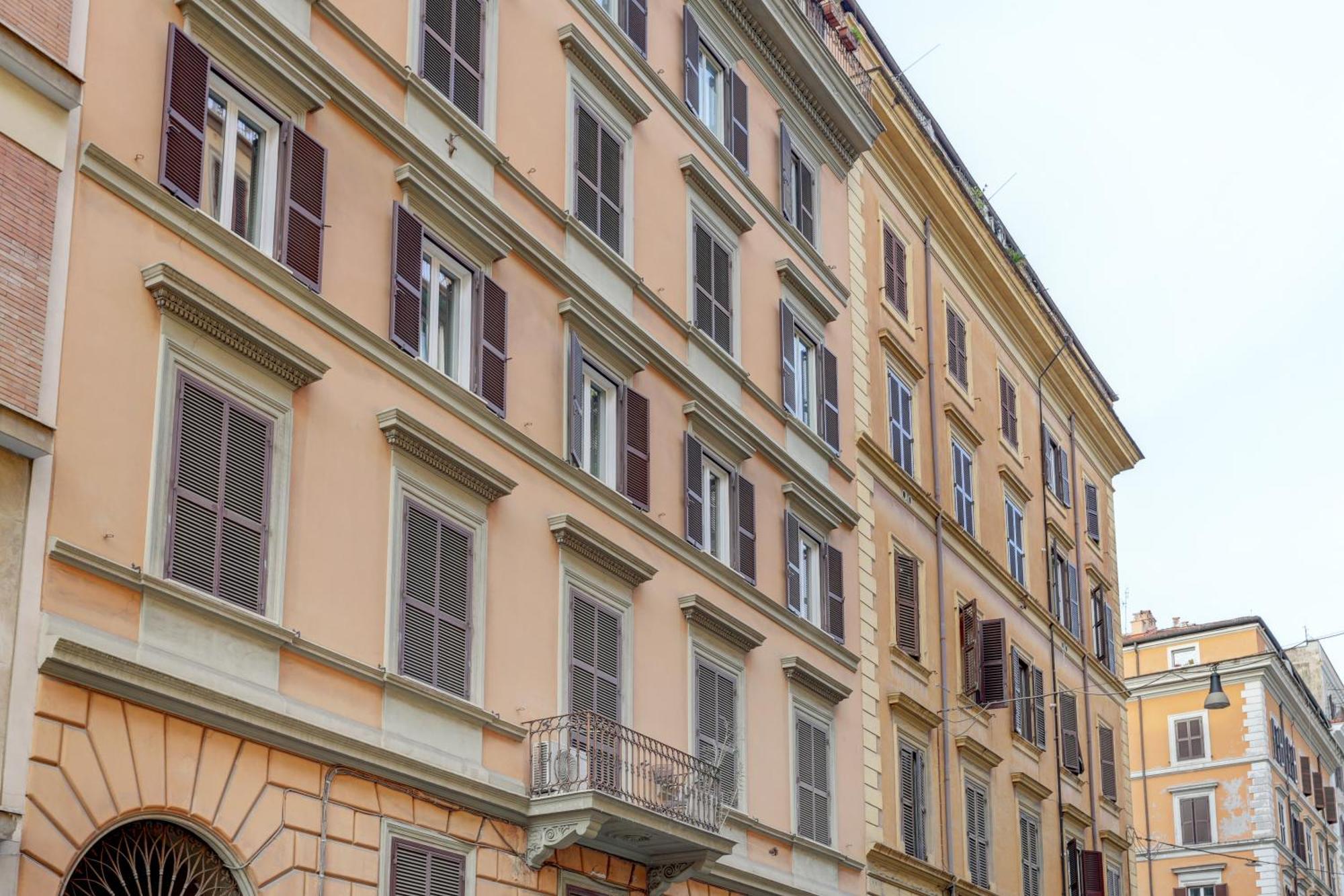 Claudia House Roma Termini Acomodação com café da manhã Exterior foto